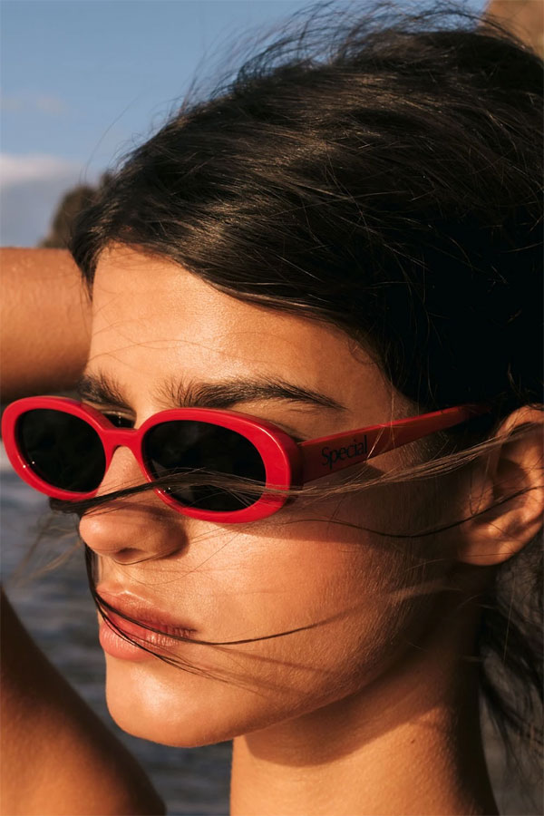 Новые очки от Кристофера Кейна и Le Specs придутся по вкусу современной молодежи 3
