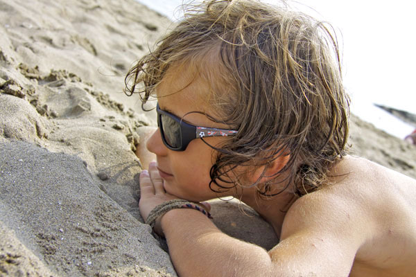 О защите детских глаз от солнца в вопросах и ответах