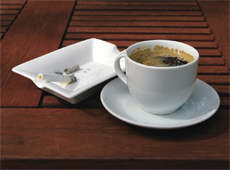 Вредные привычки и ношение контактных линз