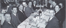 Торжественный ужин по поводу слияния компаний Essil и Silor. 1972 год