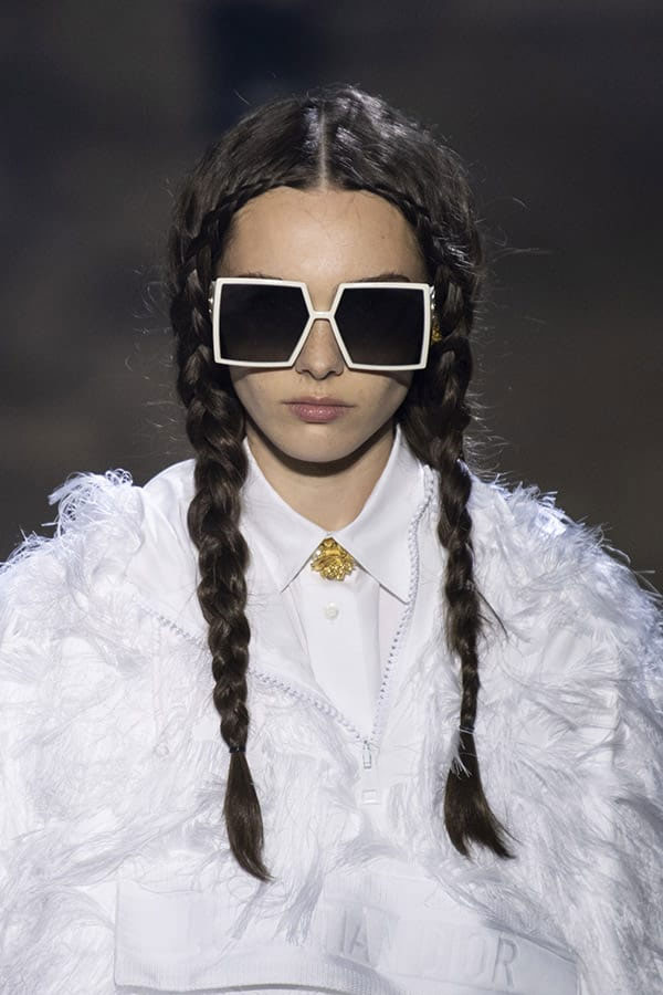 Портал Vogue выбрал самые модные очки на период карантина