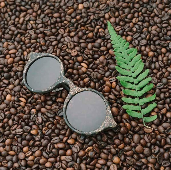 Компания Ochis Coffee создает экологические очки из кофе