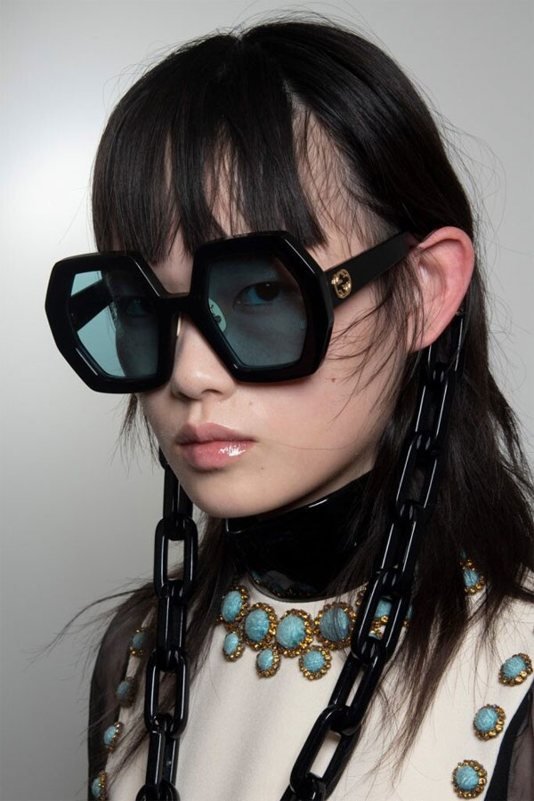 Портал Vogue выбрал самые модные очки на период карантина 11