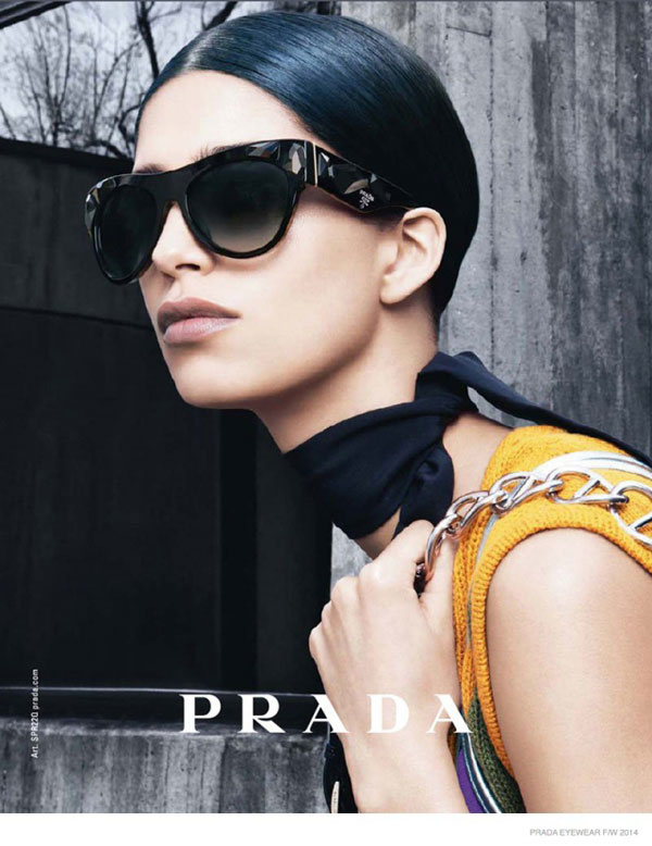 Серые осенние будни ярче с новыми гламурными очками от Prada
