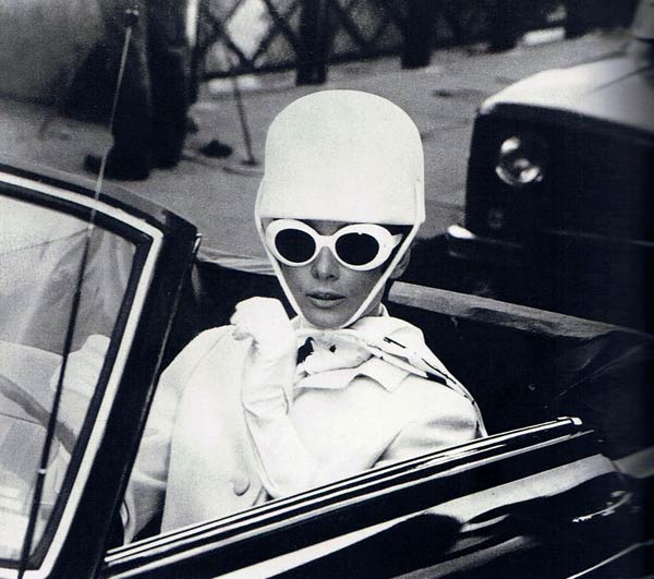 Иконы стиля XX века и их очки 7