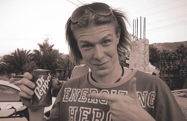 «Внешность для меня — рабочий  инструмент». Интервью с актером  театра и кино Никитой Ефремовым. 1