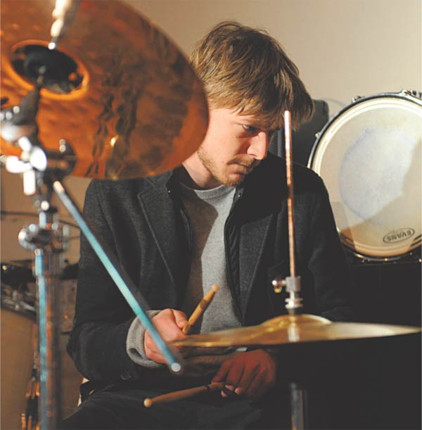 «Внешность для меня — рабочий  инструмент». Интервью с актером  театра и кино Никитой Ефремовым. 5