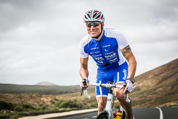 Спортивные очки сквозь призму цвета 3