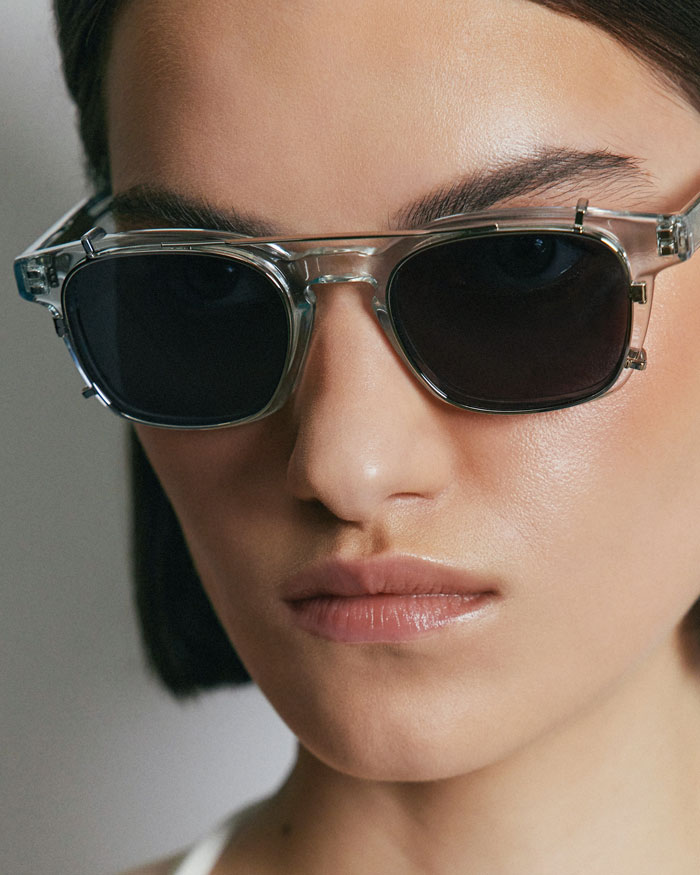 Питерский бренд P.Y.E запустил коллекцию клипонов для 12 моделей очков