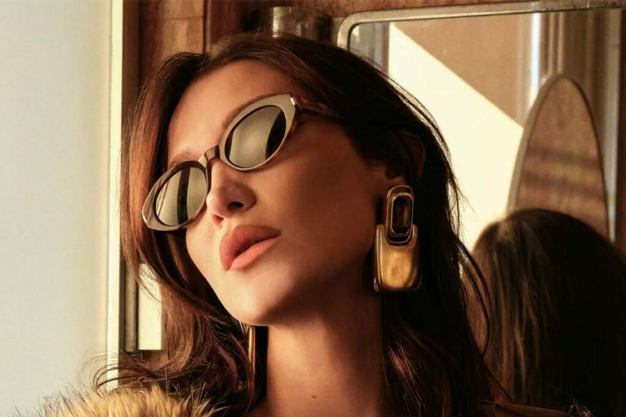 Saint Laurent представляет новые модели очков захватывающих дизайнов