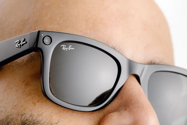 По мнению ФСБ, умные очки от Facebook можно отнести к тайным шпионским устройствам 1