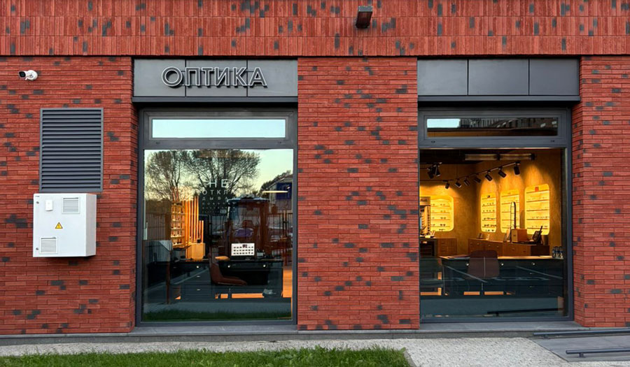 Оптика на островах. Интерьер салона StockOptika
