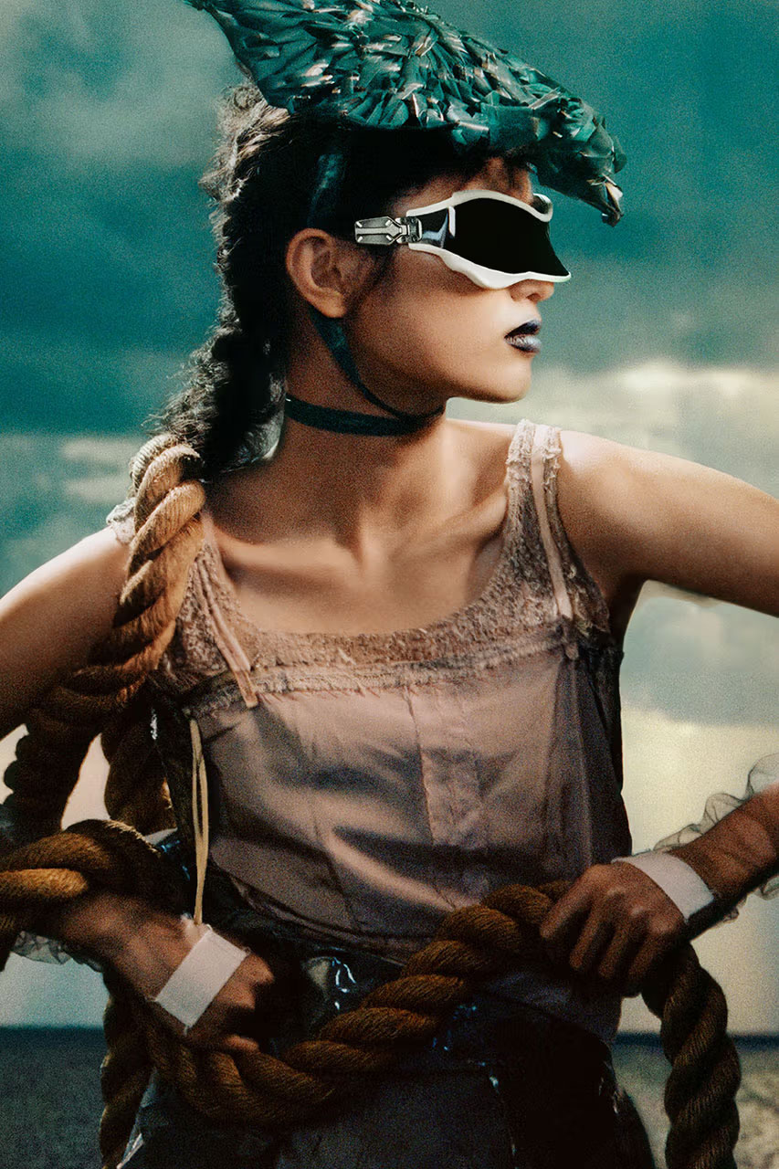 Maison Margiela и Gentle Monster представили коллекцию очков из мира фэнтези