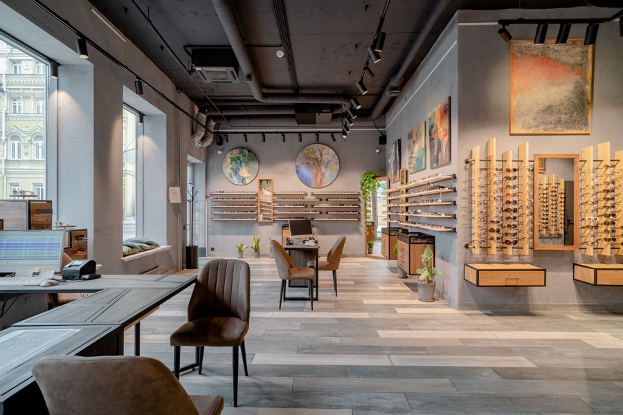 «Оптик Очков’S» – стильный салон в историческом районе Москвы