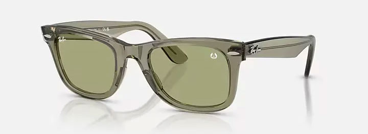 Ray-Ban-Star-Wars-Master-Yoda-Wayfarer.jpg